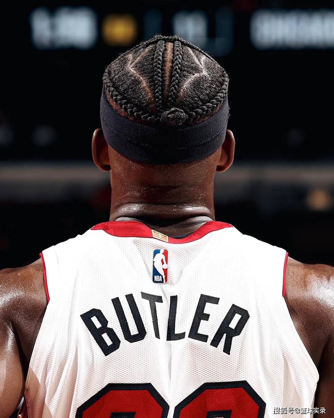 欧超杯赛后再迎强敌；布鲁克林篮网止住颓势；主帅态度：媒体盛赞；纪律约束更严格的简单介绍