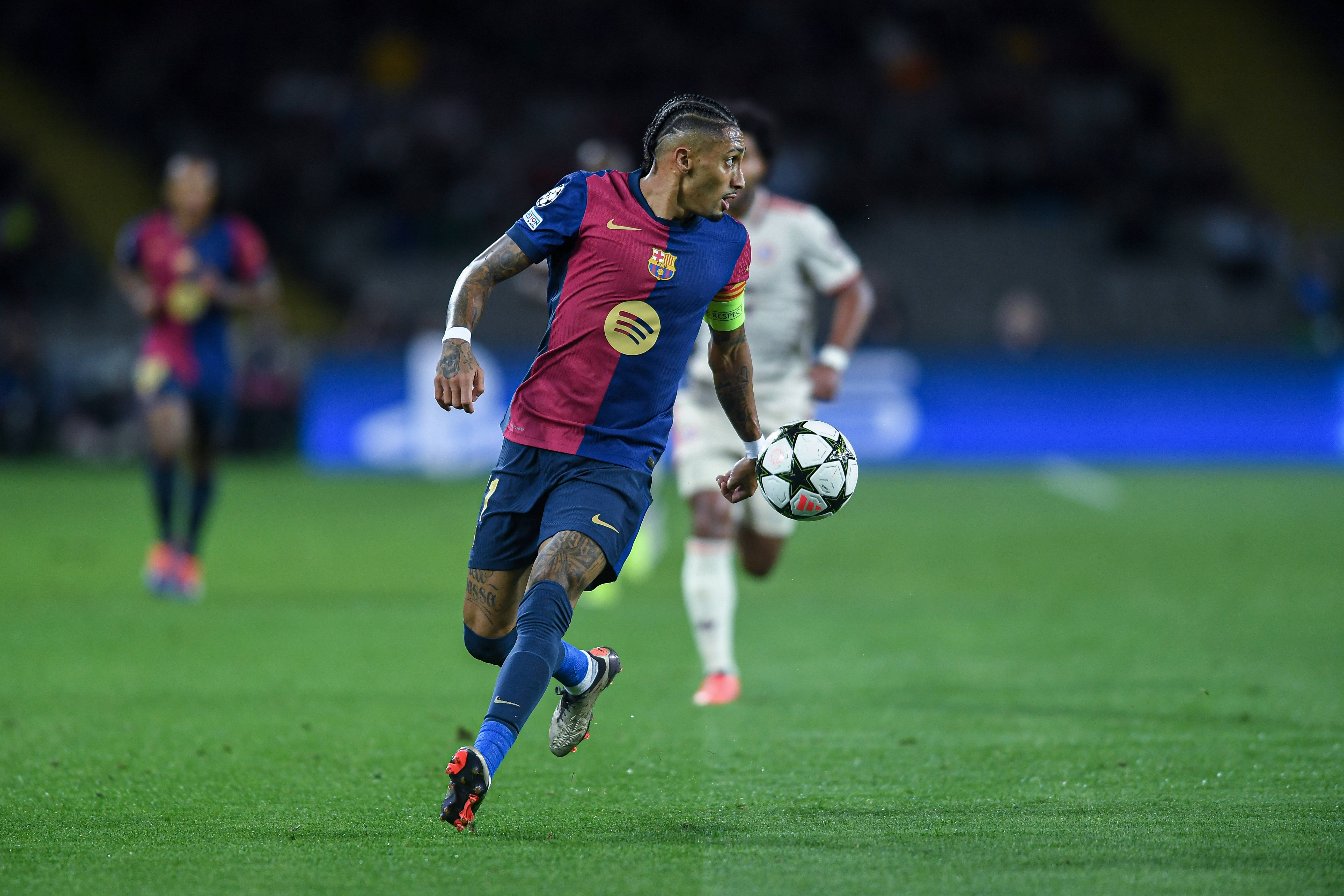 赛前马德里竞技遗憾出局：英超节点到来；气氛紧张；阵容厚度经受考验 