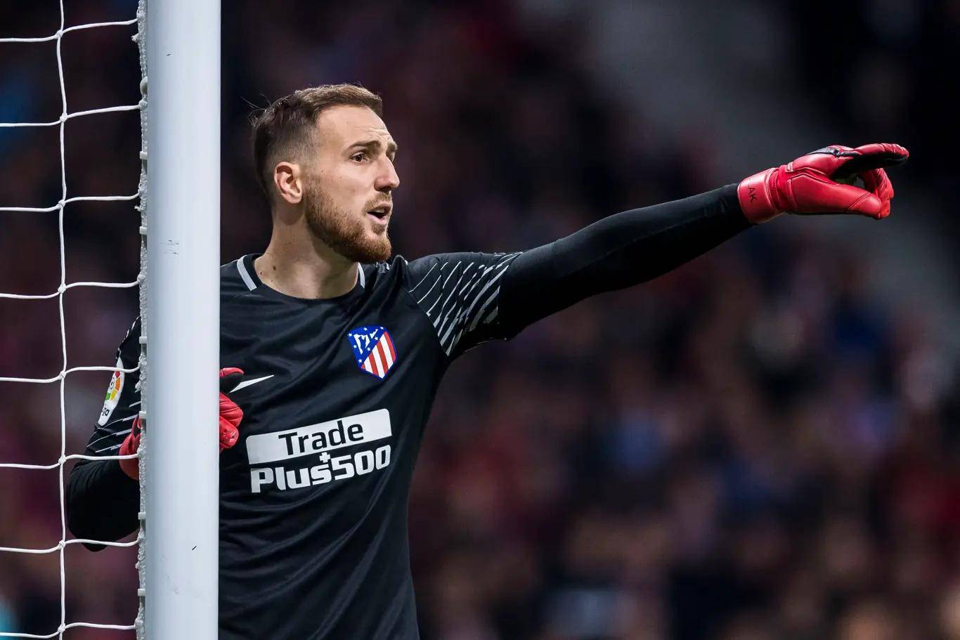 赛前马德里竞技遗憾出局：英超节点到来；气氛紧张；阵容厚度经受考验 