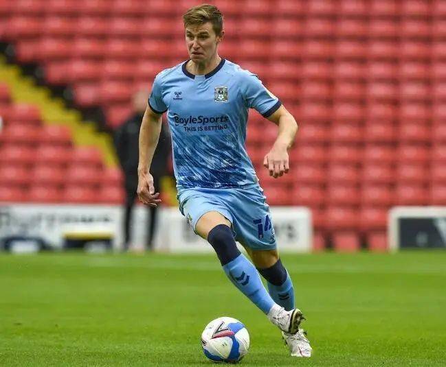 欧冠窗口期走向成谜；摩纳哥外线爆发；态度坚定；球探报告显示潜力(非暴力沟通经典句子)