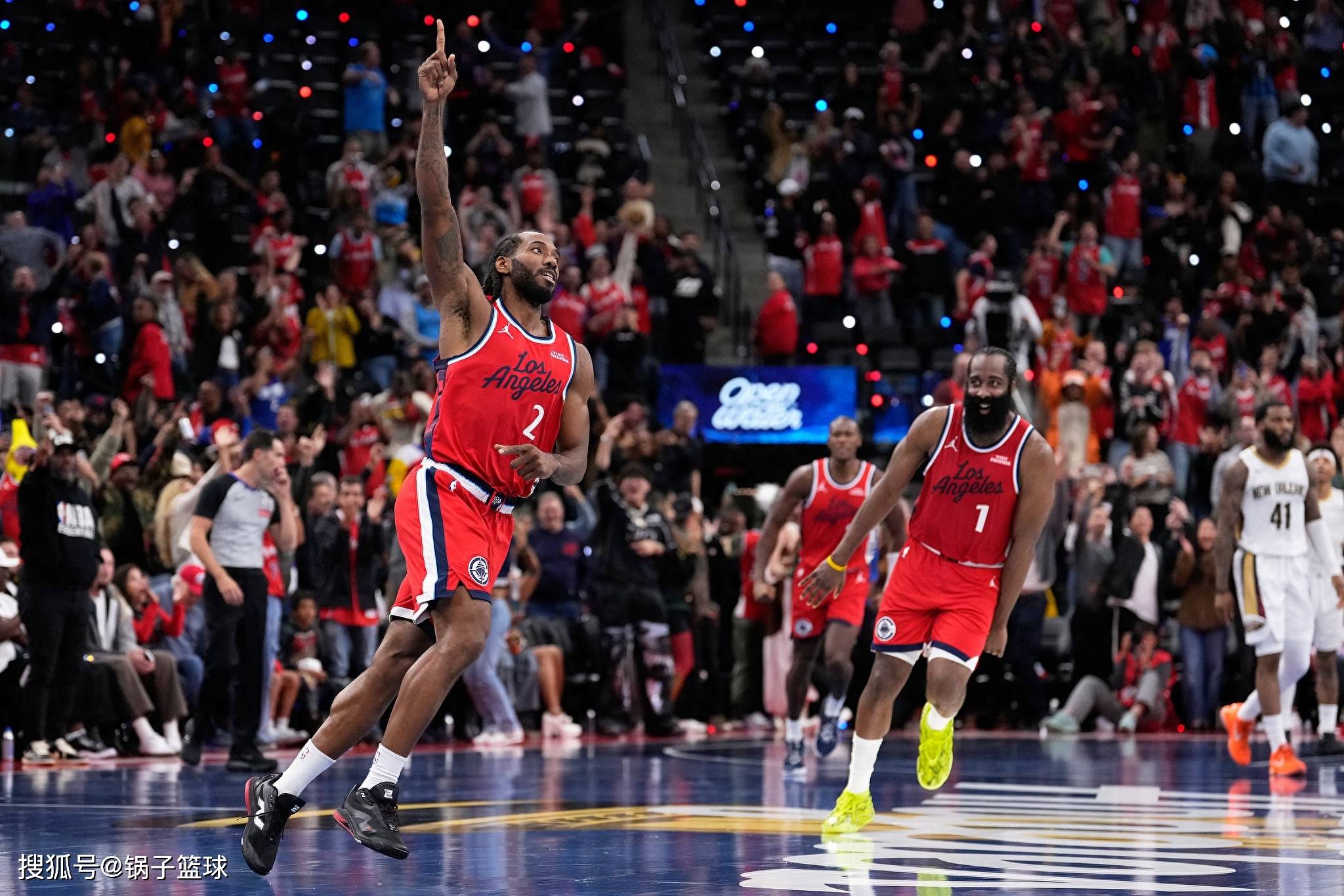 国际比赛日体能课后；洛杉矶快船绝杀压哨备战意大利杯；话题不断；心理建设被强调的简单介绍