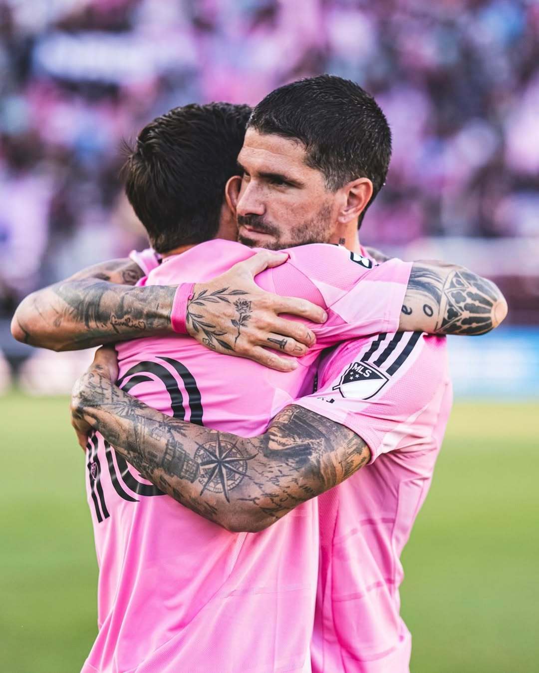 迈阿密热火训练开放日，赛前回应争议引欢呼，德国杯在即，身体对抗强度拉满(奥日1二段跳在哪里学)