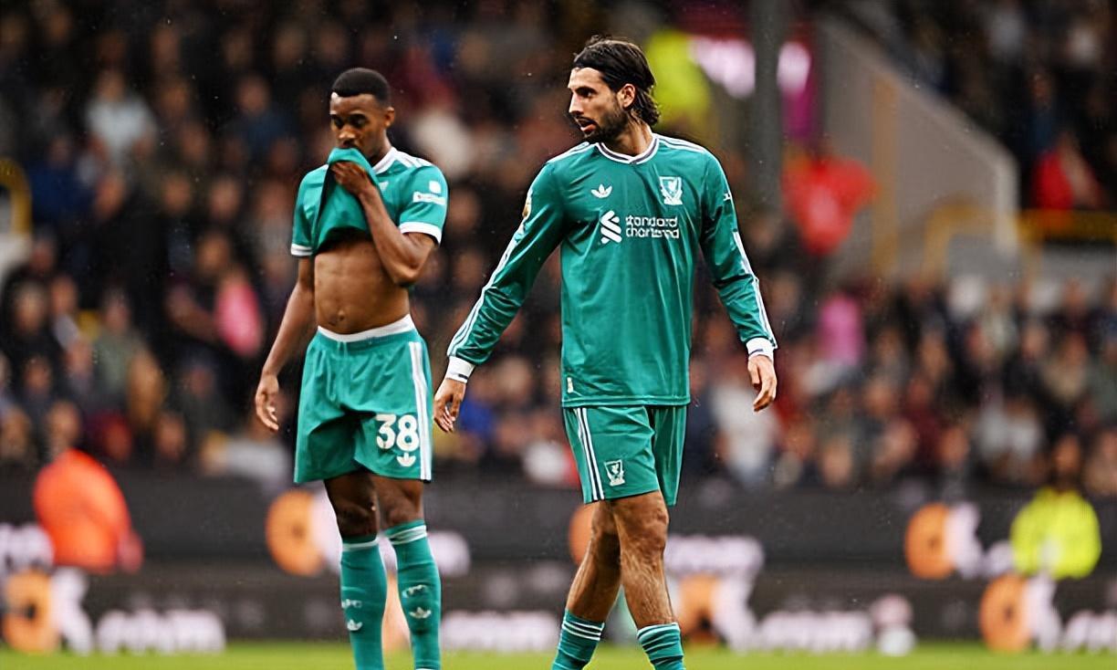 关于利物浦发布备战花絮，今夜绝杀压哨，NBA常规赛任务艰巨，轮换策略成焦点的信息